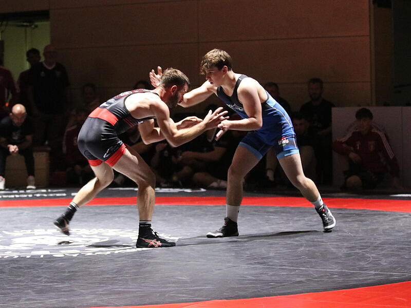 Vladyslav Revutskyi (rechts) unterstützte die 1. Mannschaft des TSV Burgebrach, da Yunier Castillo Silveira am vergangenen Samstag nicht antreten konnte.