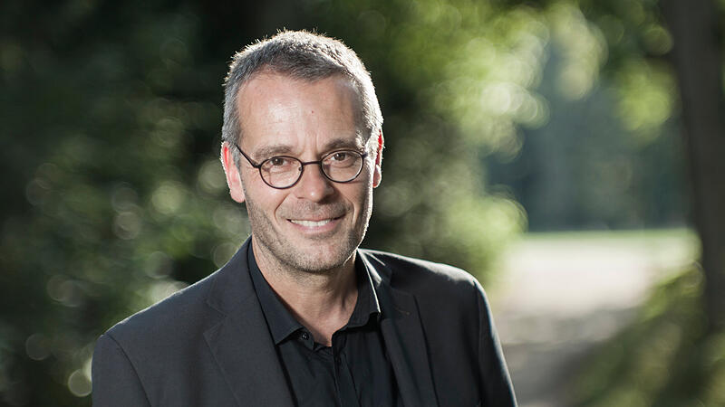 Der Bamberger Autor Andreas Ulich hat neuen Roman f&uuml;r Jugendlichen geschrieben.Christopher Street Day 2025 in Bamberg