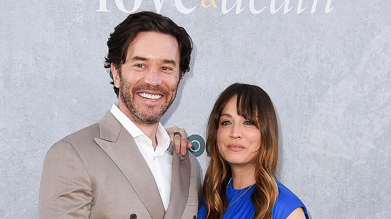 Tom Pelphrey & Kaley Cuoco