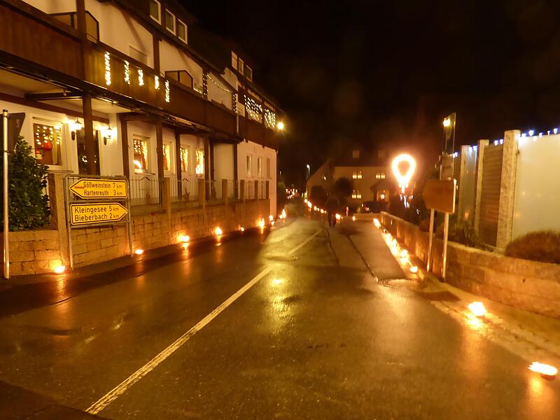 Lichterprozession in WichsensteinLichterprozession Wichsenstein Fränkische Schweiz 2024