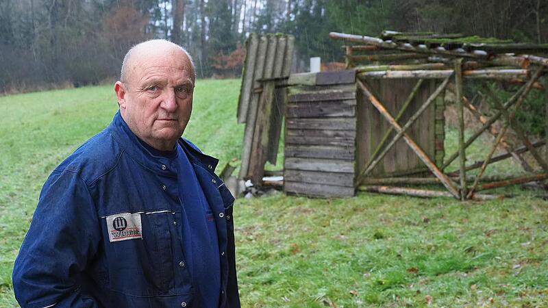 Otto Limmer ist über die Zerstörung seiner Hochsitze verärgert. Otto Limmer ist über die Zerstörung seiner Hochsitze verärgert.