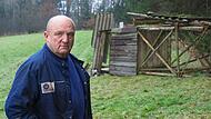 Otto Limmer ist über die Zerstörung seiner Hochsitze verärgert.