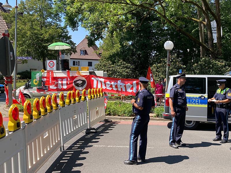 "Merkel Jugend"