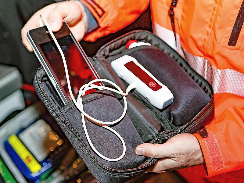 Spenden&uuml;bergabe &bdquo;Franken helfen Franken&ldquo; nach Adventsaktion 2025