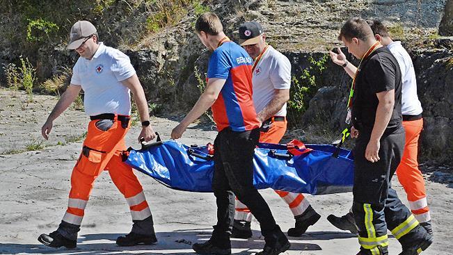 Das Hauptaugenmerk der Übung im Muschelgrund bei Strahlungen lag auf den verschiedenen Tragen.