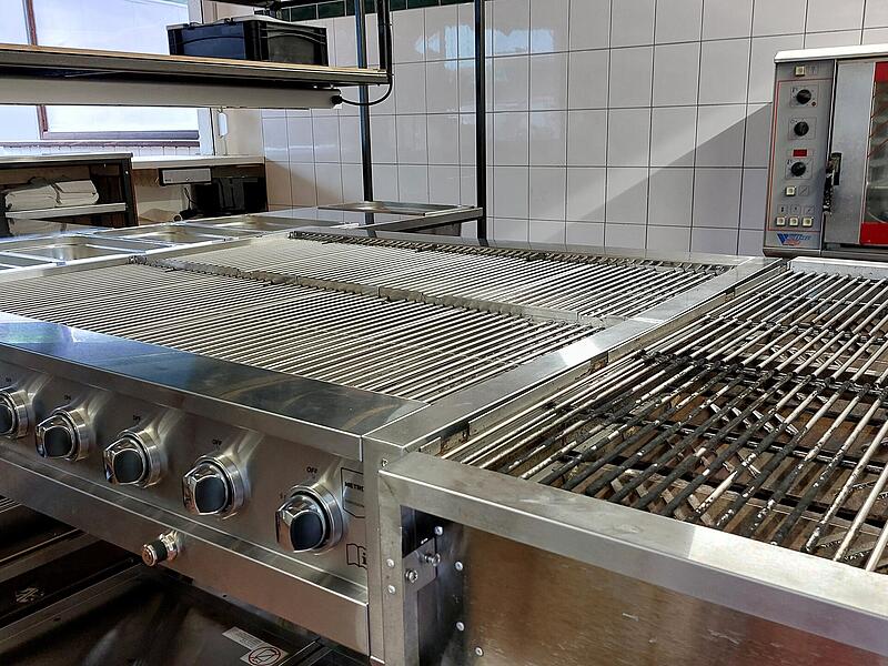 Neue Grills wurden angeschafft. Neue Grills wurden angeschafft.
