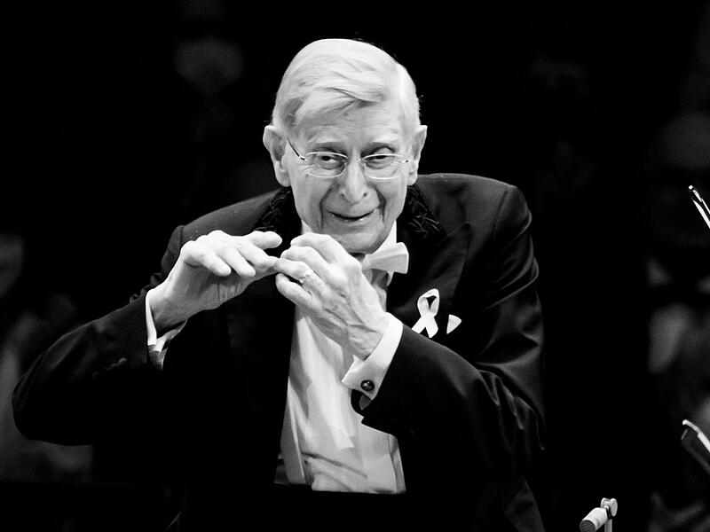 Die Tatkraft des Ehrendirigenten Herbert Blomstedt ist ein schieres Wunder.