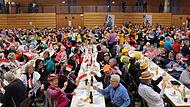 Volles Haus und beste Stimmung beim Seniorenfasching des Landkreises in der Aischtalhalle in Höchstadt