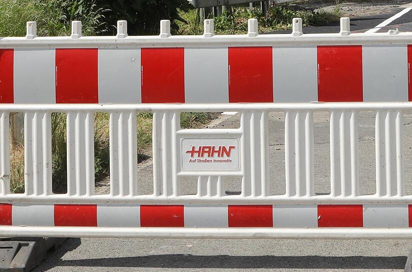 Die Autofahrer werden Umwege rund um Heßdorf in Kauf nehmen müssen. Die Autofahrer werden Umwege rund um Heßdorf in Kauf nehmen müssen.