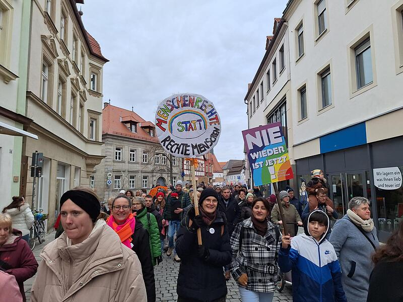 Demo f&uuml;r Demokratie in ForchheimDemo f&uuml;r Demokratie in Forchheim