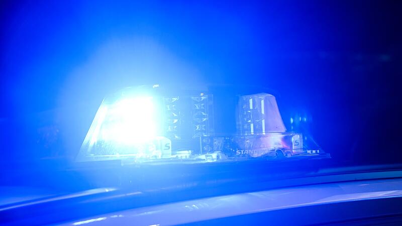 Blaulicht bei Nacht Blaulicht bei Nacht