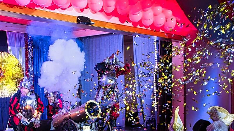 Achtung Konfettialarm. Wo im Landkreis Kronach Fasching gefeiert wird.B&uuml;ttenabend Steinwiesen 2024