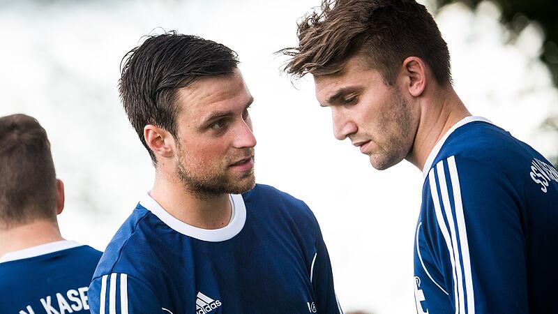 Sebastian Wirth (links) kickte 2016 mit Torjäger Andreas Pistor (rechts) mit dem SSV Kasendorf in der Landesliga.