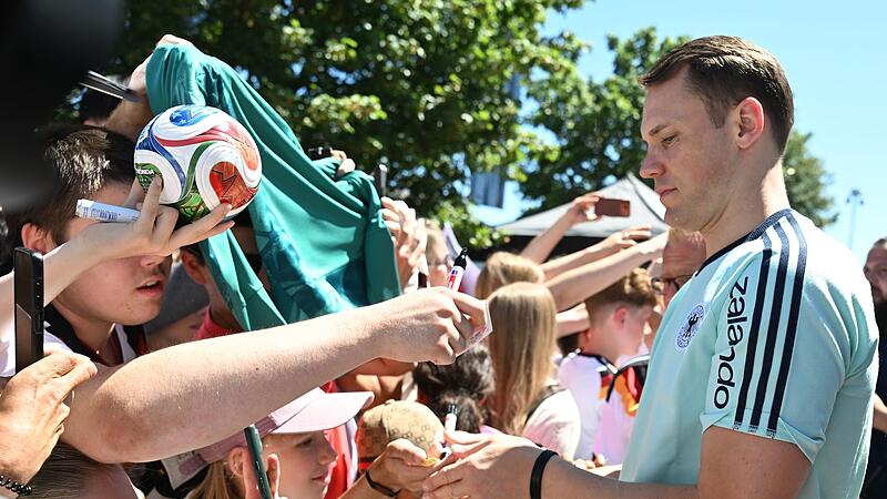 Autogrammstunde Manuel Neuer