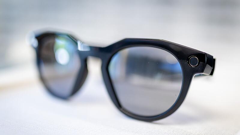 Smart Glasses Smart Glasses