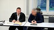 Rechtsanwalt Andreas Dräger aus Strullendorf und der Angeklagte