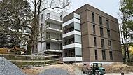 In der Konrad-Roth-Straße wird derzeit ein neues Wohnprojekt vollendet.