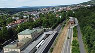 Der Verkauf des Bad Kissinger Bahnhofsgebäudes ist vorerst vom Tisch, rund 700 Bahnhofsgebäude will die Bahn in ihrem Besitz behalten. Der Verkauf des Bad Kissinger Bahnhofsgebäudes ist vorerst vom Tisch, rund 700 Bahnhofsgebäude will die Bahn in ihrem Besitz behalten.