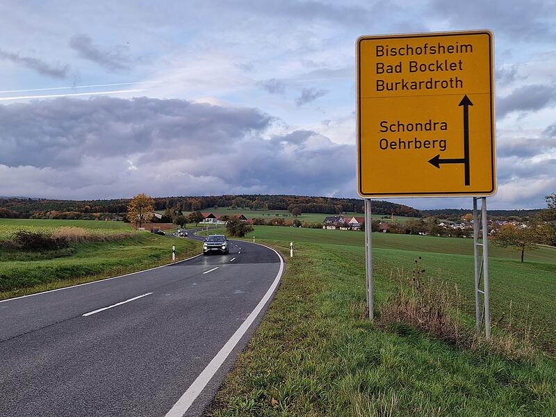 Mit einem Radweg käme auch eine Linksabbiegerspur nach Oehrberg.