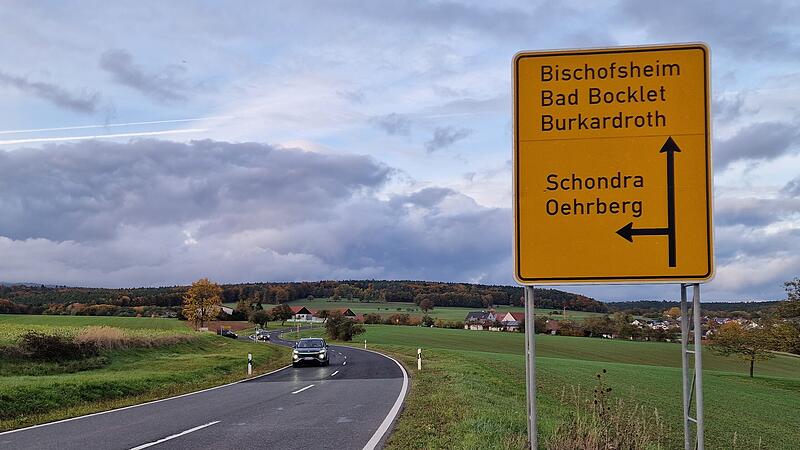 Mit einem Radweg käme auch eine Linksabbiegerspur nach Oehrberg.