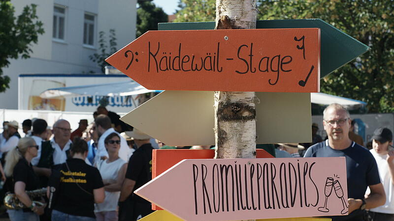 Zwei Tage begeisternde Blasmusik beim Woodwindow-Festival in WaldfensterZwei Tage begeisternde Blasmusik beim Woodwindow-Festival in Waldfenster Zwei Tage begeisternde Blasmusik beim Woodwindow-Festival in Waldfenster