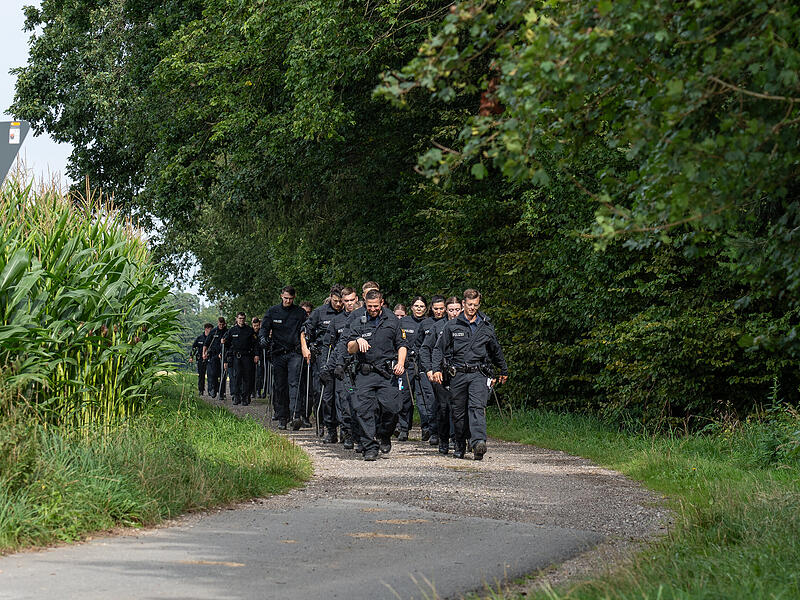 Polizei geht bei Vermisstensuche von Gewaltverbrechen aus: Mann wegen des Verdachts des Totschlags verhaftetVermisstenfall Bammersdorf Polizei geht bei Vermisstensuche von Gewaltverbrechen aus: Mann wegen des Verdachts des Totschlags verhaftetVermisstenfall Bammersdorf