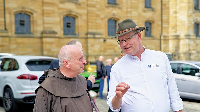 Bayerischen Wollk&ouml;nigin Franziska II.  in Vierzehnheiligen gek&uuml;rtBayerischen Wollk&ouml;nigin Franziska II.  in Vierzehnheiligen gek&uuml;rt