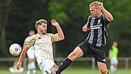 Kein Sieger im Kreisliga: Der FC Zeil und Simon Rambacher (links) trennten sich mit 2:2 vom SV Fatschenbrunn und Alexander Derra. Ryan Evans