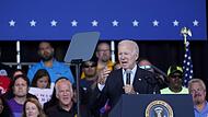 US-Präsident Joe Biden während einer Veranstaltung im Henry Maier Festival Park in Milwaukee im Bundesstaat Wisconsin