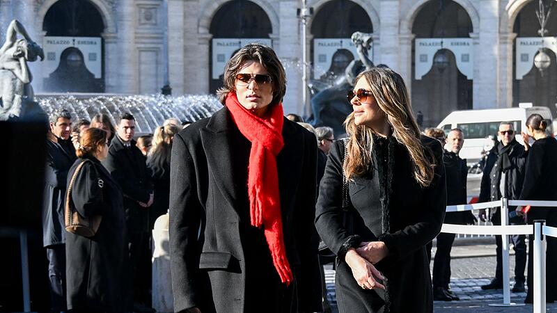 Trauerfeier f&uuml;r Modesch&ouml;pfer Valentino Garavani