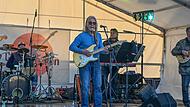 Die Coolen Socken sind (von links) Klaus Regler (Sologitarre), Viktor Hochhalter (Drums), Karl Gessler (Keyboards), Peter-Alexander Ostrowsky (Gitarre) und Heinz Beiersdorfer (Bass). Die Coolen Socken sind (von links) Klaus Regler (Sologitarre), Viktor Hochhalter (Drums), Karl Gessler (Keyboards), Peter-Alexander Ostrowsky (Gitarre) und Heinz Beiersdorfer (Bass).