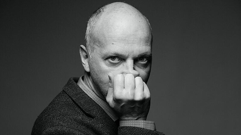 Kinderfilm-Regisseur und Drehbuchautor Veit Helmer verschl&auml;gt es am Pfingstmontag ins Bamberger Odeon. Mit seinem neusten Werk Akiko -der fliegende Affe" ist beim Deutschen Filmpreis in der Kategorie Bester Kinderfilm ausgezeichnet worden. Warum er nicht zum ersten Mal in der Domstadt ist und was es braucht, um einen guten Kinder-Film zu machen.