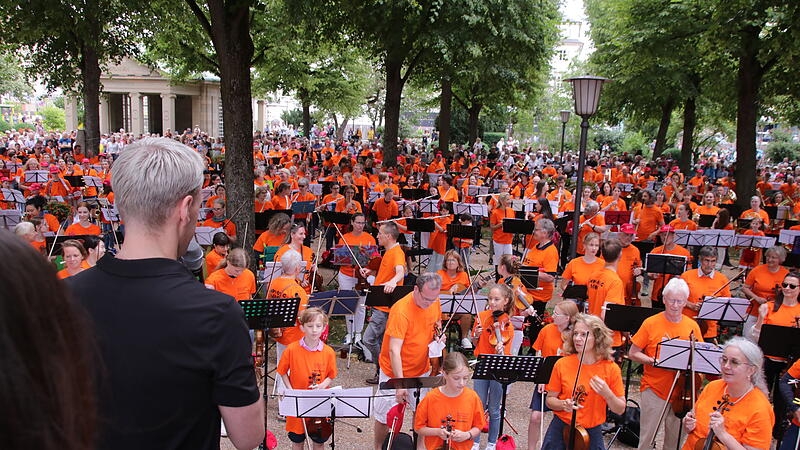 600 Musikerinnen und Musiker nahmen am Symphonic Mob 2023 teil.