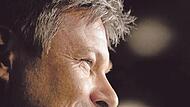 Im Rampenlicht: Als Kanzlerkandidat muss Robert Habeck neue Wählergruppen für die Grünen gewinnen.