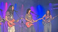 Die junge Erlanger Band Half Step Down er&ouml;ffnete das Fachwerk-Festival &ndash; und &uuml;berzeugte am Ende auch das Publikum. Barbara Hollfelder