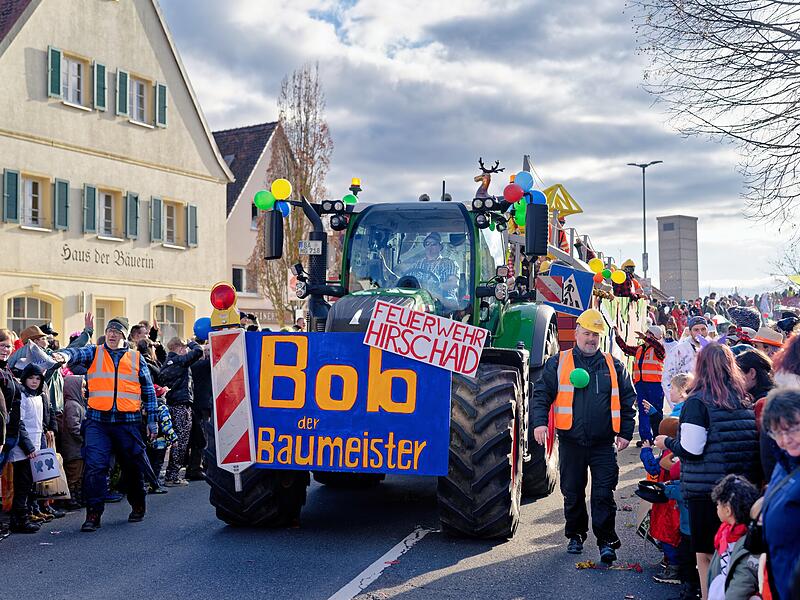 Faschingsumzug in Hirschaid 2026Mit Drachen und Pok&eacute;mon: Faschingsumzug in Hirschaid