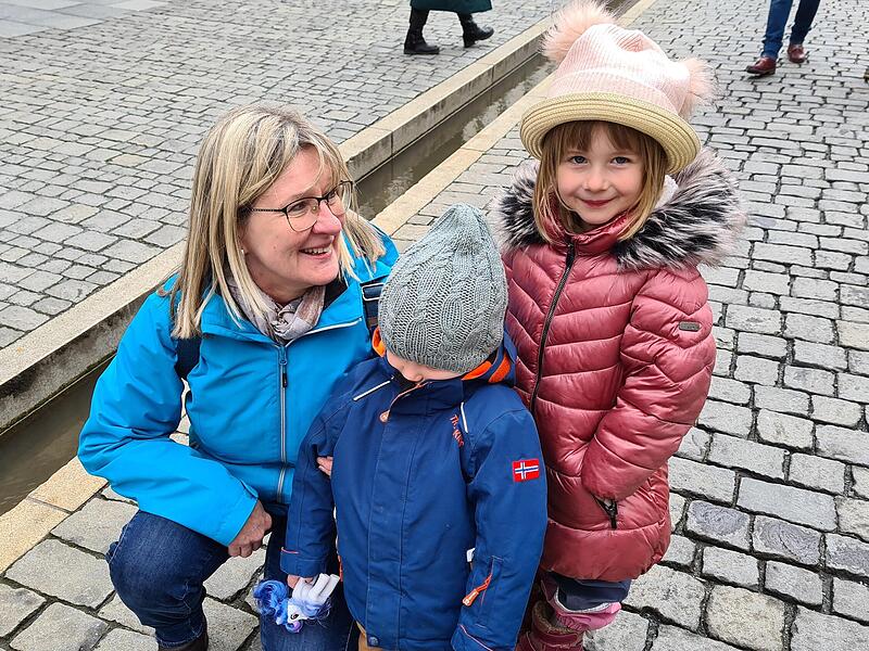 Besonders die Kinder freuten sich schon auf die Walking Acts.Forchheim & Fränkische Schweiz Besonders die Kinder freuten sich schon auf die Walking Acts.Forchheim & Fränkische Schweiz