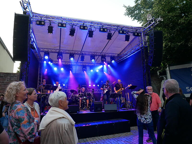 Freedom spielte am Eisenst&auml;dter Platz.
