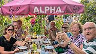 Fr&ouml;hliche Geselligkeit herrschte beim Hammelburger H&ouml;flesfest 2024.