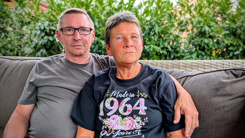 Das Ehepaar Deller aus Hallstadt wurde von der plötzlichen Verlegung ihrer Angehörigen überrascht.