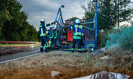 Unwetter in Herzogenaurach: Wassermassen &uuml;berschwemmen Stra&szlig;en
