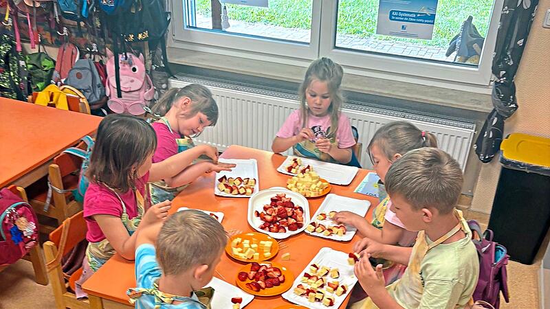 Das Frühstück schmeckte den Kindern offensichtlich hervorragend. Anita Lauer Das Frühstück schmeckte den Kindern offensichtlich hervorragend. Anita Lauer