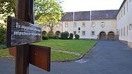 Die Pl&auml;ne des Landkreises Bad Kissingen nehmen Gestalt an: Im ehemaligen Dienstgeb&auml;ude des Landratsamts in Hausen sollen 20 bis 40 Gefl&uuml;chtete unterkommen.