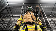 So stieg Rup in Gefahr in den Käfig bei der Atemschutzübung der Feuerwehr Forchheim So stieg Rup in Gefahr in den Käfig bei der Atemschutzübung der Feuerwehr Forchheim