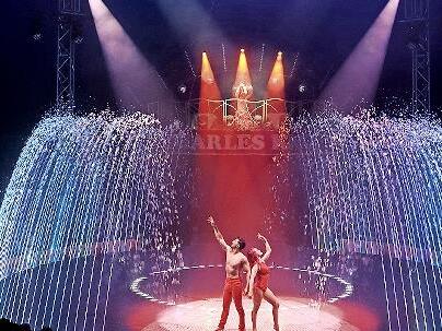 Der Zirkus Charles Knie setzt unter anderem auf eine fulminante Wassershow.