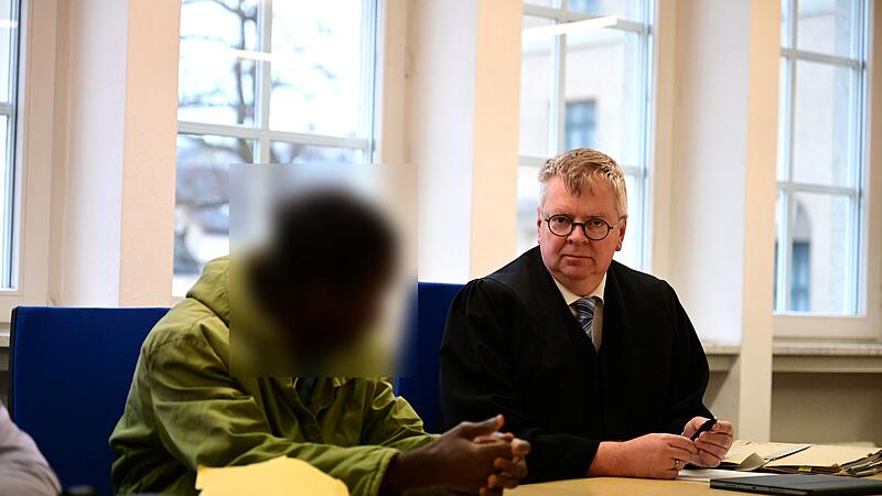 Der Angeklagte und sein Rechtsanwalt Thomas G&auml;rtner aus Bamberg