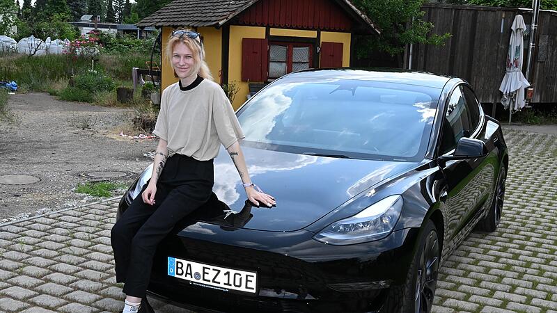 Mit der Autovermietung Fin-E speziell f&uuml;r Tesla-Fahrzeuge m&ouml;chte Josefine M&uuml;ller Skeptikern von E-Autos die M&ouml;glichkeit geben, sich eine neue Meinung zu bilden.