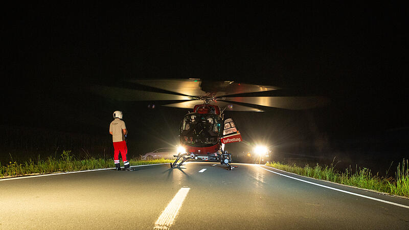 Einen Hubschrauber-Einsatz hat ein besorgter Zugführer in der Nacht auf Donnerstag bei Bamberg ausgelöst.