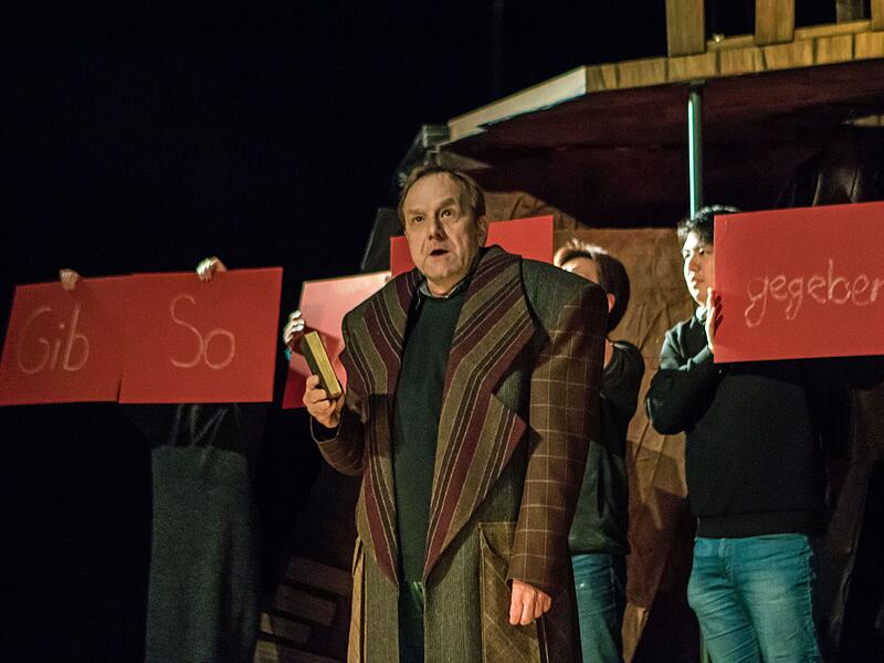 Proben-Impressionen zur Neuinszenierung "Die Dreigroschenoper" am Landestheater Coburg