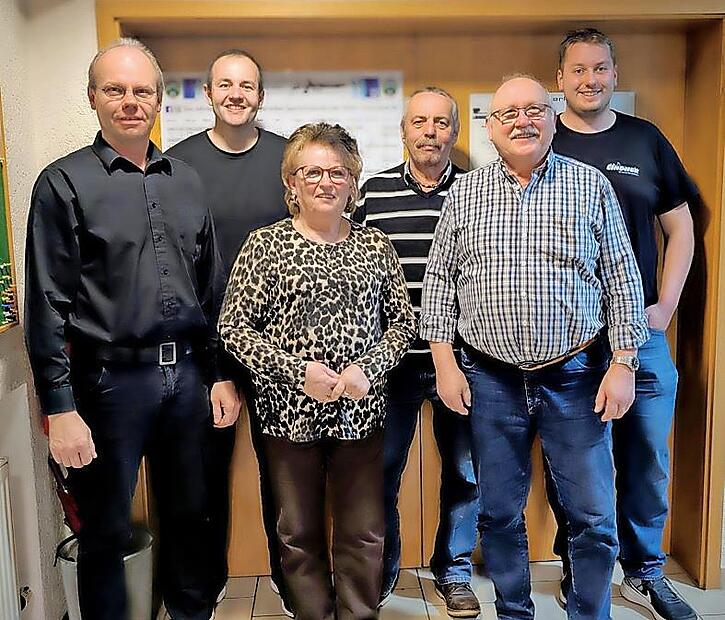 SPD-Kandidaten in Pottenstein (v.l.): Oliver Gmelch, Alexander Redel, Waltraud Gmelch, Werner Knoll, Siegfried Redel und Jan Linhardt.
